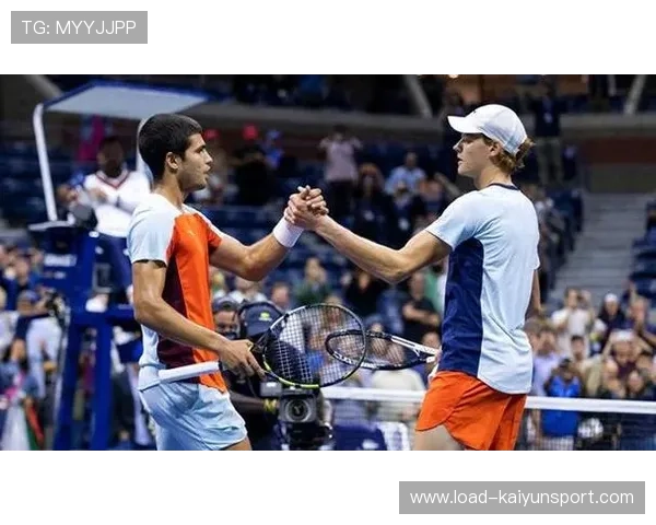 阿尔卡拉斯与辛纳会师都灵总决赛决赛,巅峰对决定档北京时间明日凌晨 阿尔卡拉斯与辛纳会师都灵总决赛决赛,巅峰对决定档北京时间明日凌晨