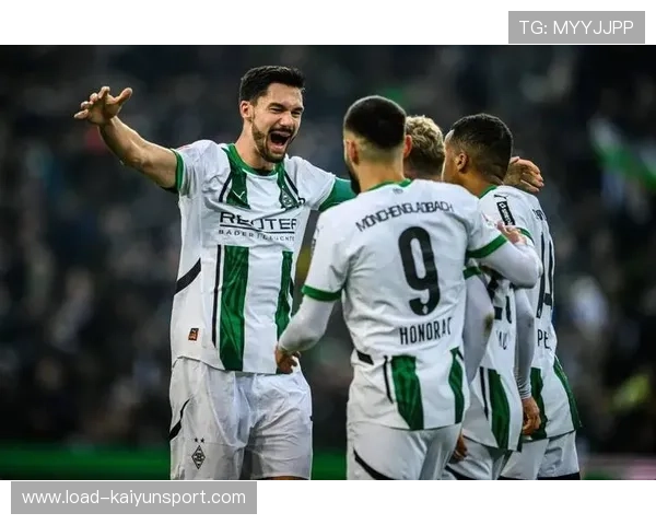 门兴门将扑出美因茨点球，成客场取胜关键先生